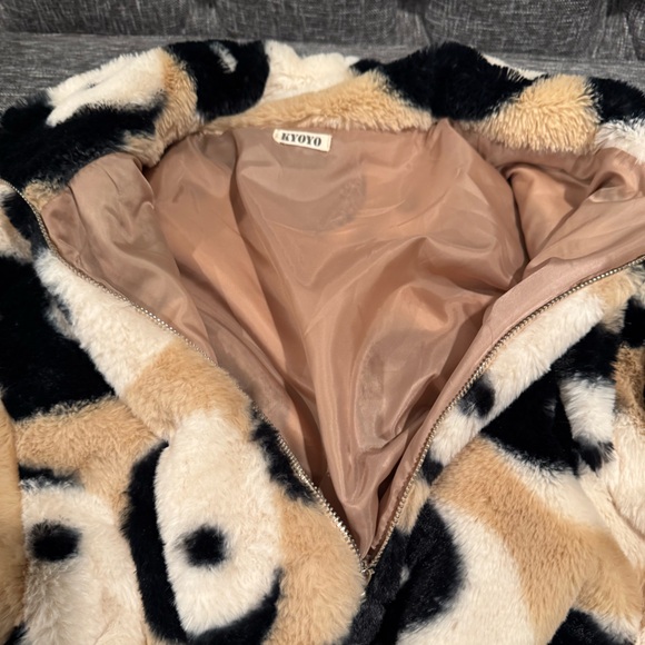 Plushy Kyoyo Ying-Yang Full Zip Jacket Women's Size Small Faux Fur Bomber - Picture 6 of 6